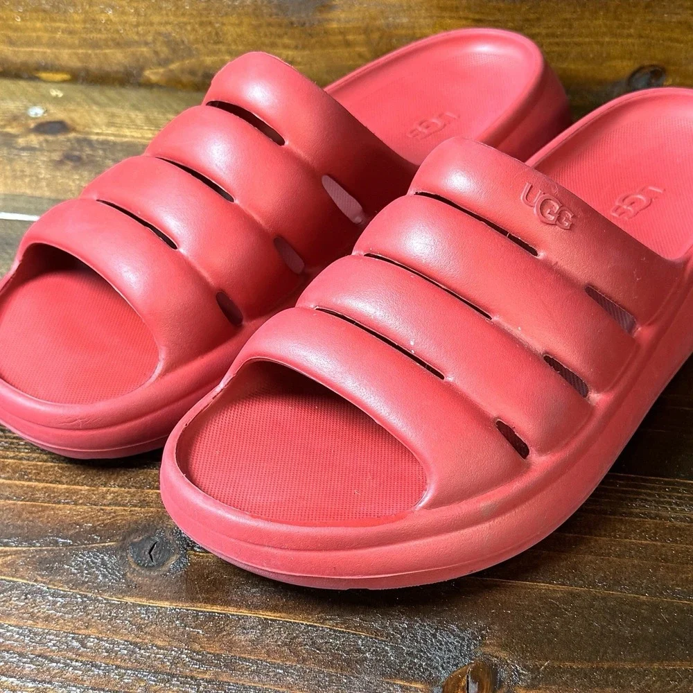 UGG Sport Yeah Slide Men's Size 11 US Samba Red Slingback Sandal‎ Waterproof